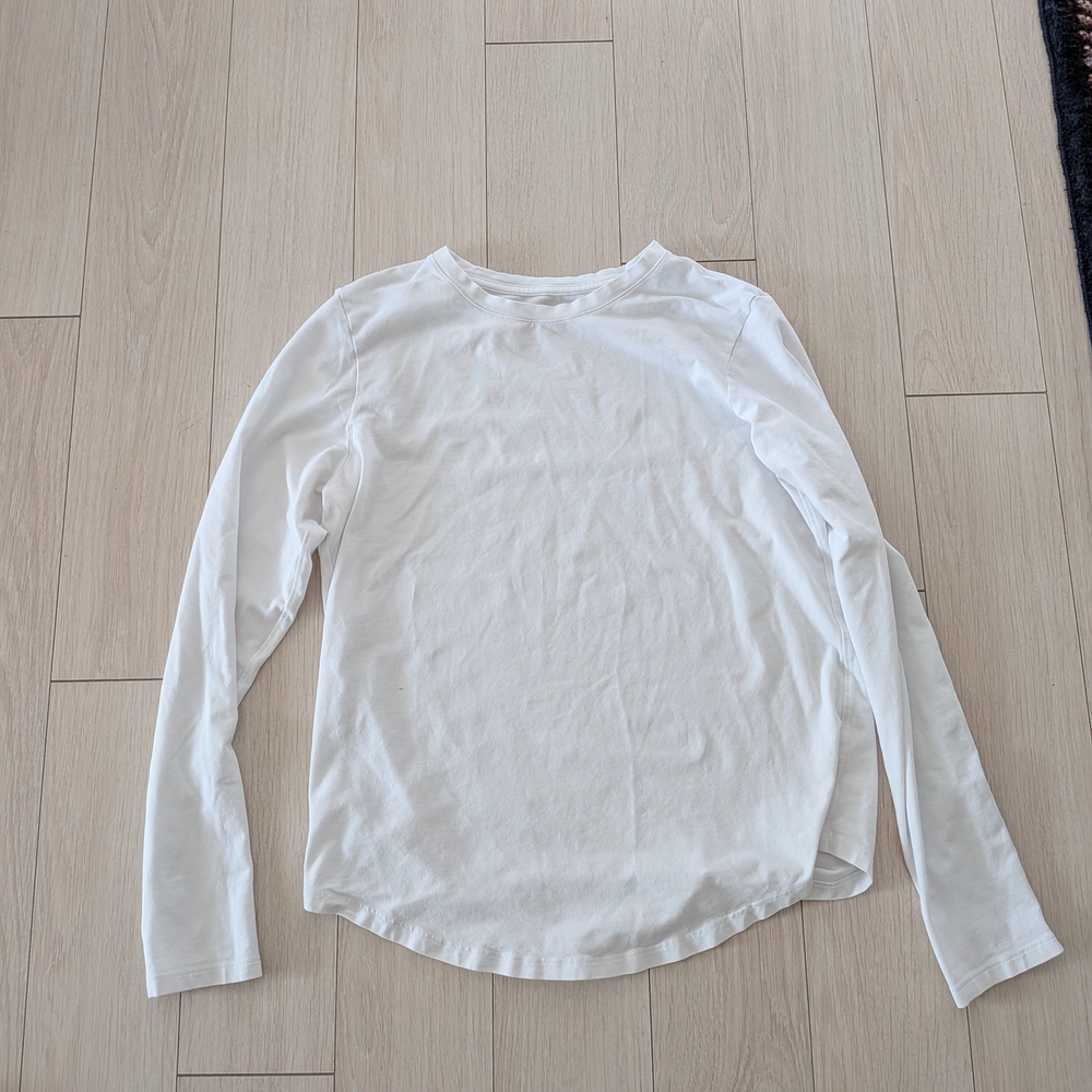 lululemon athletica White Long Sleeve Tee
